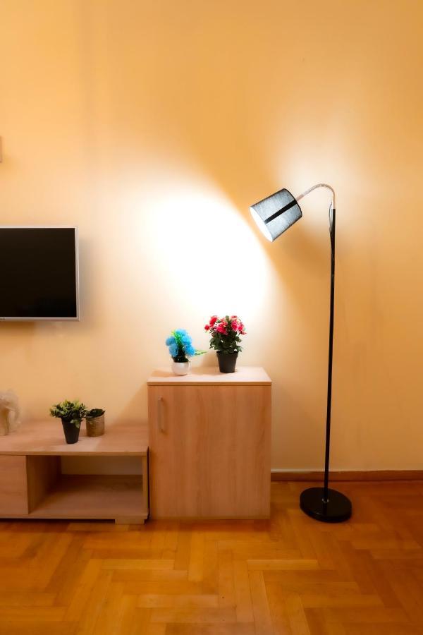 Myrtle, City Center Renovated Apartment Athens Ngoại thất bức ảnh